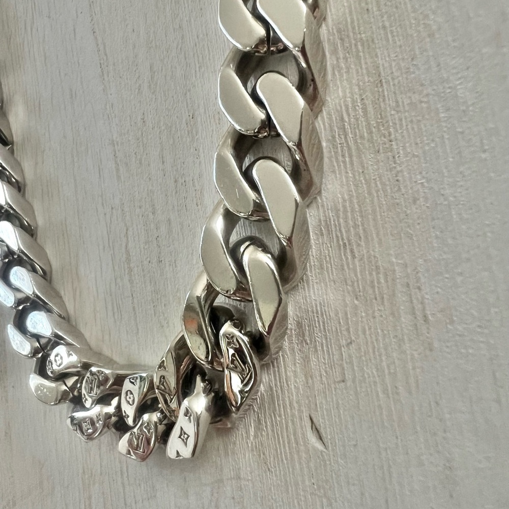 Sale 🔥 Louis Vuitton Unisex monogram Metal thick Chain Necklace - Picture 3 of 10